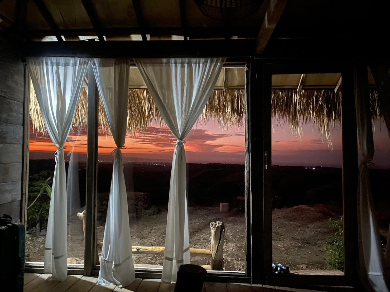 Hotel Hars Garden Sumba à Waingapu Extérieur photo